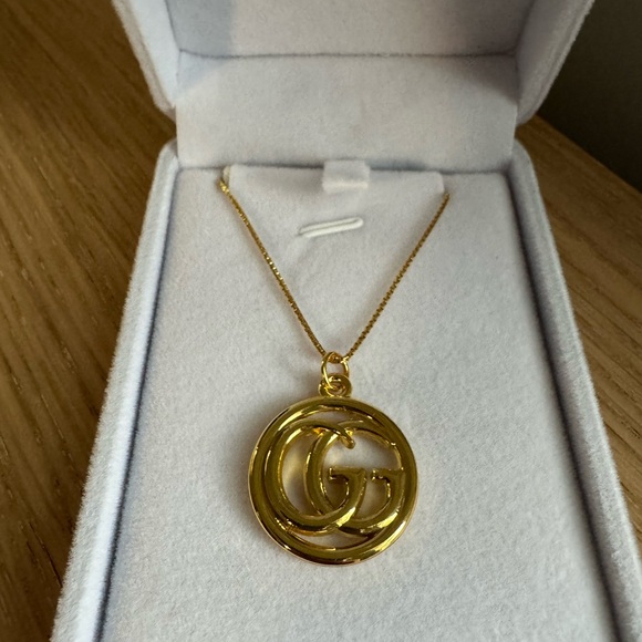 Up cycled Gucci charm necklace - Picture 2 of 6